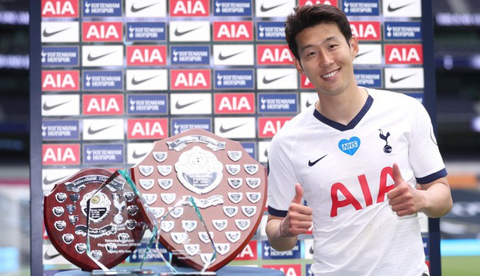 Ngôi sao Hàn Quốc Son Heung-min “ẵm” trọn giải thưởng của Tottenham. - Ảnh 1.