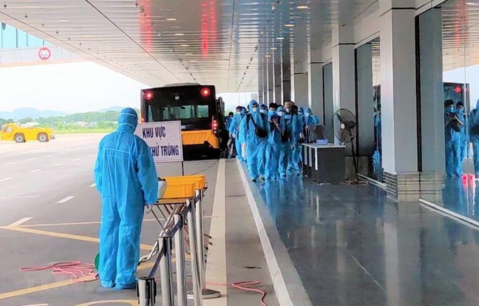 Thêm 12 người mắc Covid-19, Việt Nam có 396 ca bệnh - Ảnh 2. Thêm 12 người mắc Covid-19, Việt Nam có 396 ca bệnh - Ảnh 2.