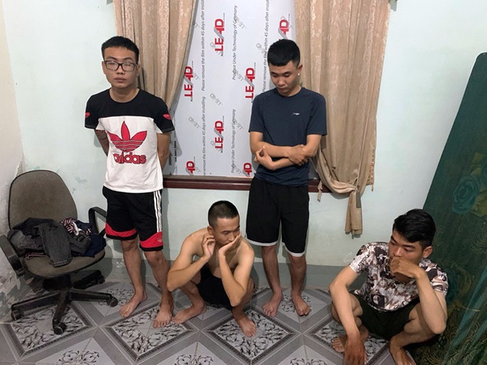 Bắt quả tang 12 giang hồ phía Bắc vào Quảng Bình hành nghề cho vay nặng lãi - Ảnh 2. Bắt quả tang 12 giang hồ phía Bắc vào Quảng Bình hành nghề cho vay nặng lãi - Ảnh 2.