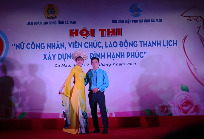 Ngắm nữ công nhân, viên chức thanh lịch xây dựng gia đình hạnh phúc ở Cà Mau - Ảnh 11. Ngắm nữ công nhân, viên chức thanh lịch xây dựng gia đình hạnh phúc ở Cà Mau - Ảnh 11.