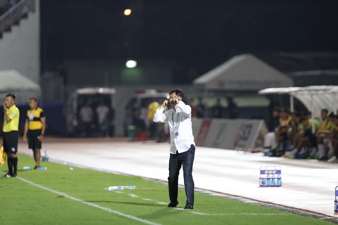 Nghịch lý ở V-League 2020 - Ảnh 1.