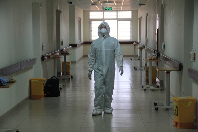 15 bệnh nhân sốt cao trên chuyến bay đón công dân từ Guinea Xích đạo về nước - Ảnh 16.