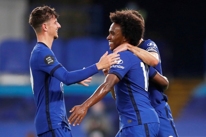 Chelsea, Leicester thắng 3 sao, sân cỏ Ngoại hạng Anh nóng rực - Ảnh 4.