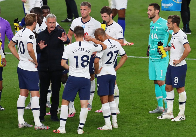 Son Heung-min bị gây hấn, Tottenham ăn may Everton vào Top 8 - Ảnh 2.