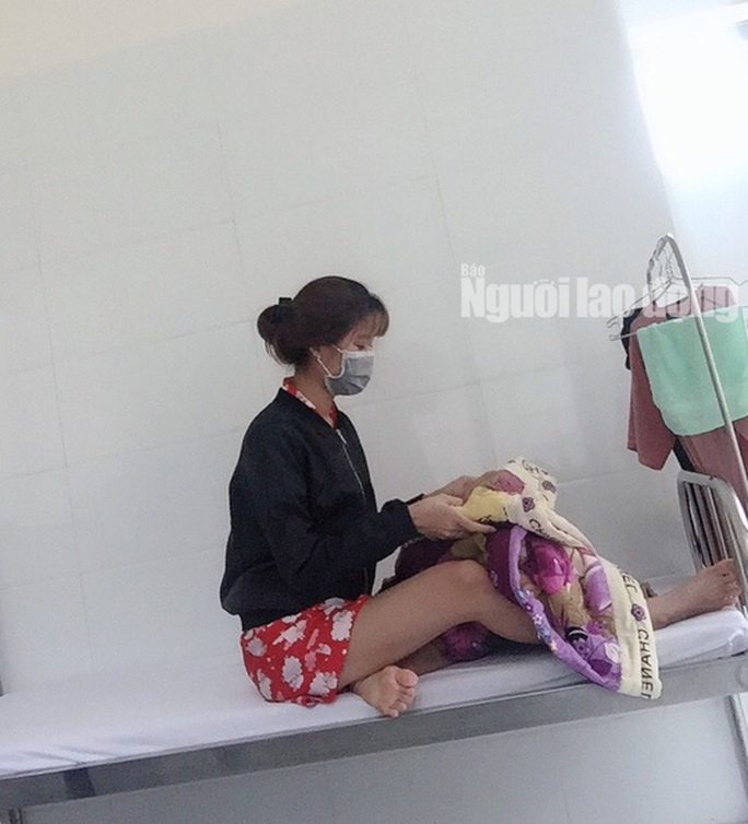 Mẹ của nữ sinh viên mắc Covid-19: Mong mọi người thấu hiểu! - Ảnh 1. Mẹ của nữ sinh viên mắc Covid-19: Mong mọi người thấu hiểu! - Ảnh 1.