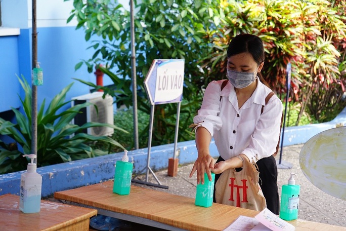 TP HCM xây dựng kịch bản xét nghiệm ứng phó diễn biến dịch Covid-19 - Ảnh 1. TP HCM xây dựng kịch bản xét nghiệm ứng phó diễn biến dịch Covid-19 - Ảnh 1.