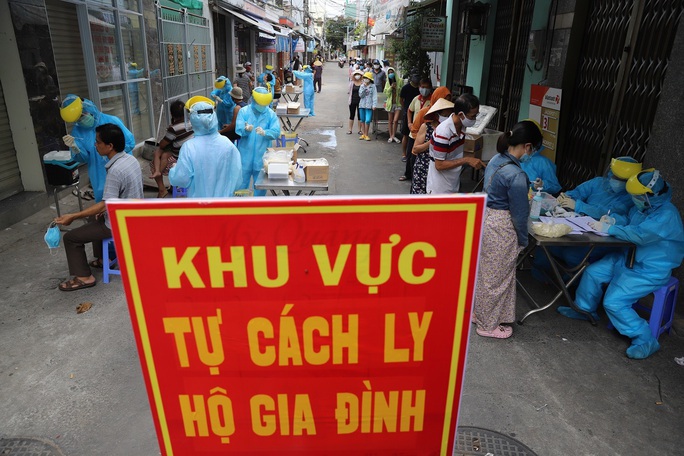 Đà Nẵng: Sau đám tang, phát hiện 3 người nhà cùng mắc Covid-19 - Ảnh 1. Đà Nẵng: Sau đám tang, phát hiện 3 người nhà cùng mắc Covid-19 - Ảnh 1.