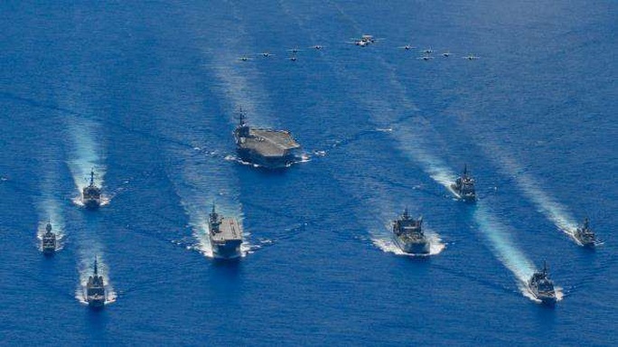 Tàu sân bay Mỹ Ronald Reagan quay lại tập trận ở biển Đông - Ảnh 2. Tàu sân bay Mỹ Ronald Reagan quay lại tập trận ở biển Đông - Ảnh 2.