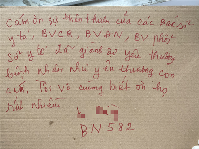 Một bệnh nhân Covid-19 nặngkhông thua ca 91 được chữa trị khỏi bệnh ở Đà Nẵng - Ảnh 4. Một bệnh nhân Covid-19 nặngkhông thua ca 91 được chữa trị khỏi bệnh ở Đà Nẵng - Ảnh 4.