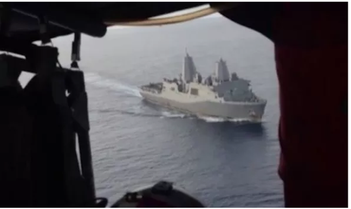 Máy bay trinh sát Mỹ thách thức tàu Trung Quốc ở biển Đông - Ảnh 2.