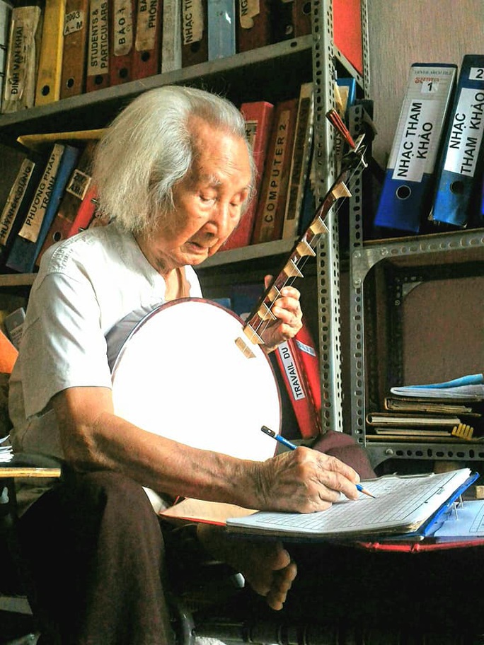 Mai Vàng nhân ái thăm nhạc sư Nguyễn Vĩnh Bảo, nghe Dạ cổ hoài lang - Ảnh 8.