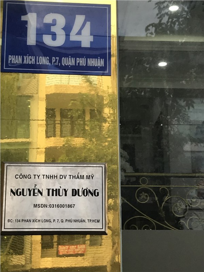 TP HCM: Công an ập vào cơ sở phẫu thuật thẩm mỹ ở Phú Nhuận - Ảnh 1. TP HCM: Công an ập vào cơ sở phẫu thuật thẩm mỹ ở Phú Nhuận - Ảnh 1.