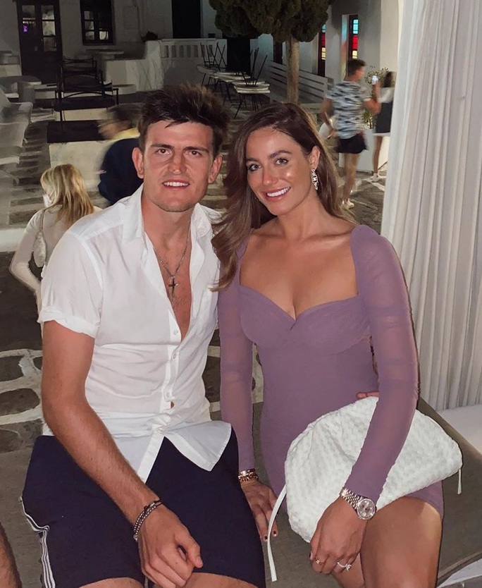 Đại chiến quán bar, Harry Maguire sa lưới cảnh sát Hy Lạp - Ảnh 1.