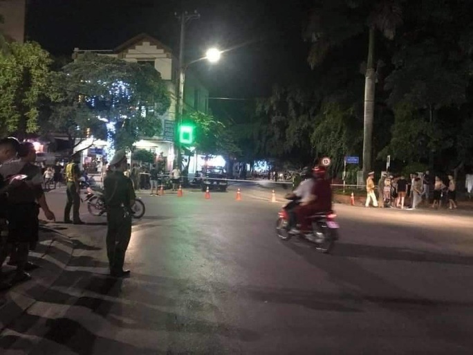 Truy bắt nghi phạm nổ súng khiến 1 phụ nữ tử vong, 1 người đàn ông bị thương - Ảnh 1.