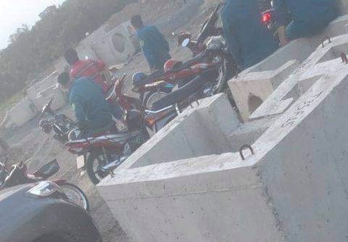 Biên Hòa: Bé trai 7 tuổi chết đuối ở hố nước công trình không có nắp đậy - Ảnh 1. Biên Hòa: Bé trai 7 tuổi chết đuối ở hố nước công trình không có nắp đậy - Ảnh 1.