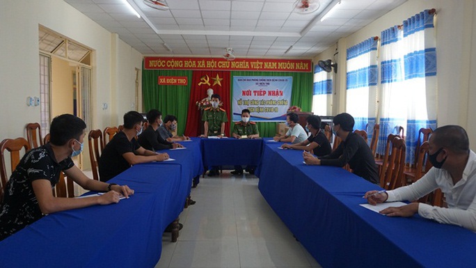 8 người tụ tập ăn nhậu giữa mùa dịch bị phạt 60 triệu đồng - Ảnh 1. 8 người tụ tập ăn nhậu giữa mùa dịch bị phạt 60 triệu đồng - Ảnh 1.