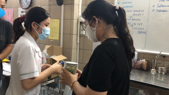 Thuốc điều trị cho bệnh nhân ngộ độc pate Minh Chay có giá 8.000 USD/lọ - Ảnh 1.