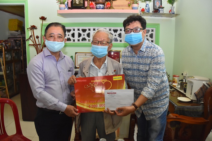 Mai Vàng nhân ái thăm NSƯT Thanh Nguyệt, đạo diễn Lê Văn Tĩnh - Ảnh 3.