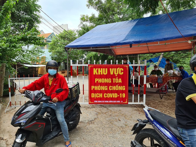 BN 999 ở Quảng Nam từng 3 lần xét nghiệm âm tính, đến Đà Nẵng gần 1 tháng trước - Ảnh 1.