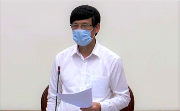Chủ tịch tỉnh Thanh Hóa yêu cầu đình chỉ 2 cán bộ TP Sầm Sơn lơ là chống dịch Covid-19 - Ảnh 1.