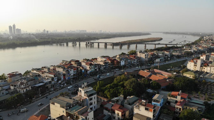 Hà Nội phát triển hai bên sông Hồng - Ảnh 1. Hà Nội phát triển hai bên sông Hồng - Ảnh 1.
