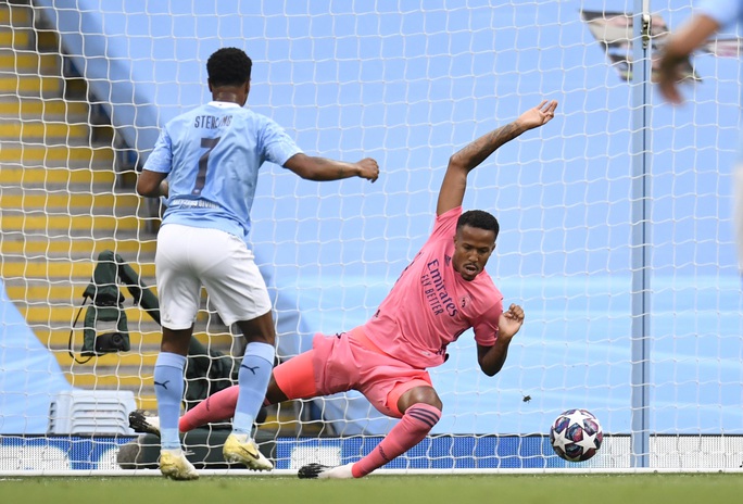 Bắn hạ Kền kền trắng, Man City thẳng tiến Champions League - Ảnh 3. Bắn hạ Kền kền trắng, Man City thẳng tiến Champions League - Ảnh 3.