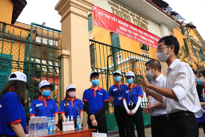 Tiếp sức cho sinh viên tình nguyện Tiếp sức mùa thi - Ảnh 2. Tiếp sức cho sinh viên tình nguyện Tiếp sức mùa thi - Ảnh 2.