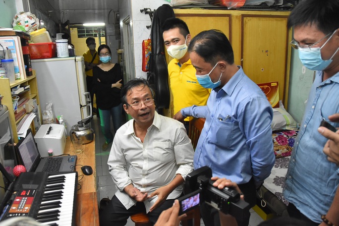 Mai Vàng nhân ái đến thăm nhạc sĩ Phan Thao và nhạc sĩ Kỳ Anh - Ảnh 5.