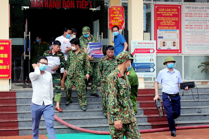 Điều tra vụ hỏa hoạn tại trung tâm hành chính công thị xã Đông Triều - Ảnh 2. Điều tra vụ hỏa hoạn tại trung tâm hành chính công thị xã Đông Triều - Ảnh 2.