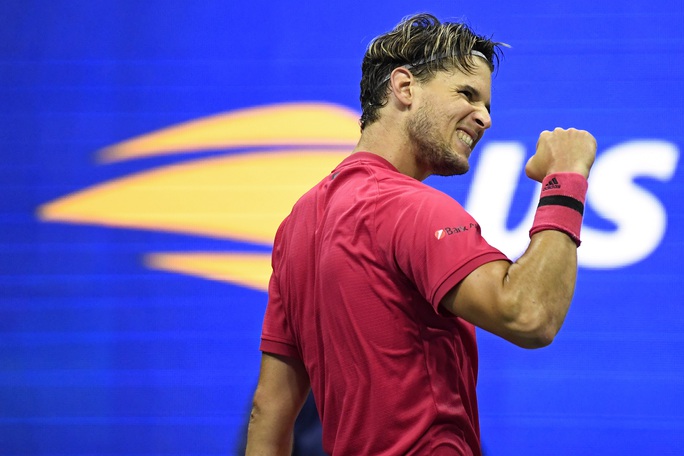 Nén đau, Dominic Thiem đánh bại Medvedev để vào chung kết US Open - Ảnh 4.
