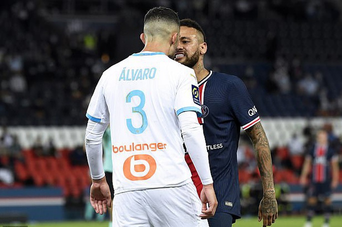 Sốc: Neymar đối mặt với án treo giò 7 trận, Di Maria không vô can - Ảnh 2.