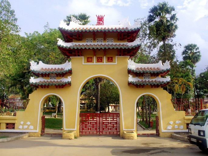 Trái châu ở Lăng Ông - Bà Chiểu mất khi nào và ai đã lấy trộm? - Ảnh 1.