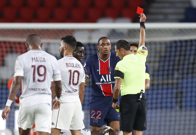 Neymar bị treo giò 2 trận, chờ thêm án vì phát ngôn kỳ thị giới tính - Ảnh 6. Neymar bị treo giò 2 trận, chờ thêm án vì phát ngôn kỳ thị giới tính - Ảnh 6.