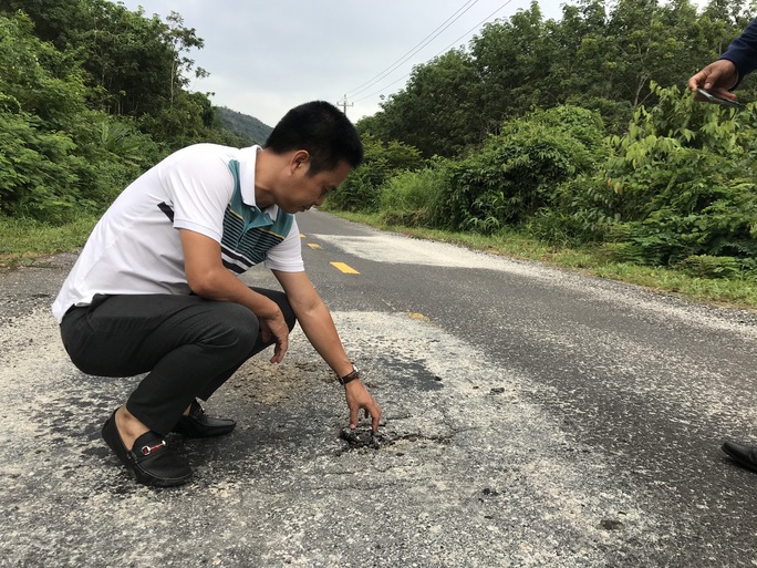 Yêu cầu khắc phục đường chiến lược trăm tỉ gần hết bảo hành thì hỏng - Ảnh 5. Yêu cầu khắc phục đường chiến lược trăm tỉ gần hết bảo hành thì hỏng - Ảnh 5.