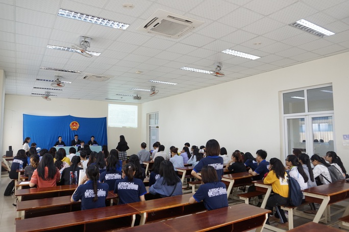 Ngành Luật Kinh tế: Tấm khiên pháp lý trên thương trường - Ảnh 2. Ngành Luật Kinh tế: Tấm khiên pháp lý trên thương trường - Ảnh 2.