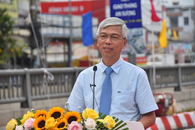 Vạn người vui trong ngày khánh thành nút giao thông An Sương - Ảnh 3. Vạn người vui trong ngày khánh thành nút giao thông An Sương - Ảnh 3.