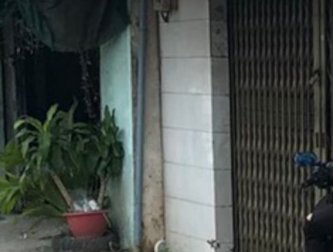 Vào quán cà phê nghỉ chân, chủ tiệm vàng ôm hận! - Ảnh 1. Vào quán cà phê nghỉ chân, chủ tiệm vàng ôm hận! - Ảnh 1.