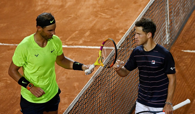 Clip Nadal thua sốc, bị loại khỏi Rome Masters 2020 - Ảnh 4.