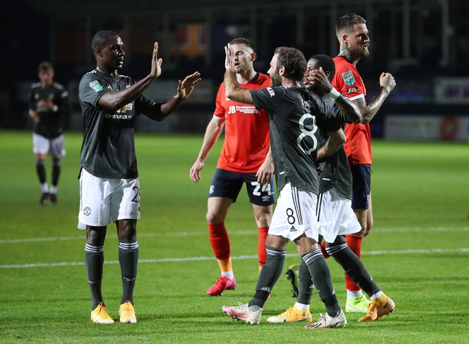 Dự bị lập công, Man United thắng trận đầu tiên mùa giải mới - Ảnh 4.