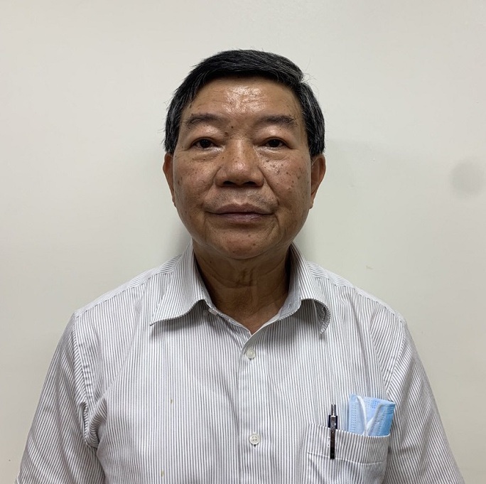 Bắt nguyên giám đốc Bệnh viện Bạch Mai Nguyễn Quốc Anh - Ảnh 2.