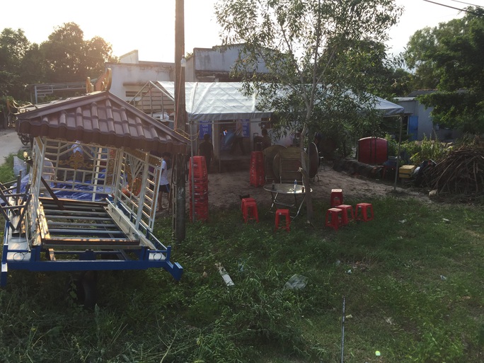 Cha nghèo ăn thịt cóc tử vong, bỏ lại con thơ 5 tuổi - Ảnh 1. Cha nghèo ăn thịt cóc tử vong, bỏ lại con thơ 5 tuổi - Ảnh 1.