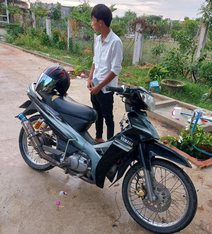Bắt nóng hàng chục quái xế liên tỉnh thách đấu đua xe qua mạng xã hội - Ảnh 2. Bắt nóng hàng chục quái xế liên tỉnh thách đấu đua xe qua mạng xã hội - Ảnh 2.