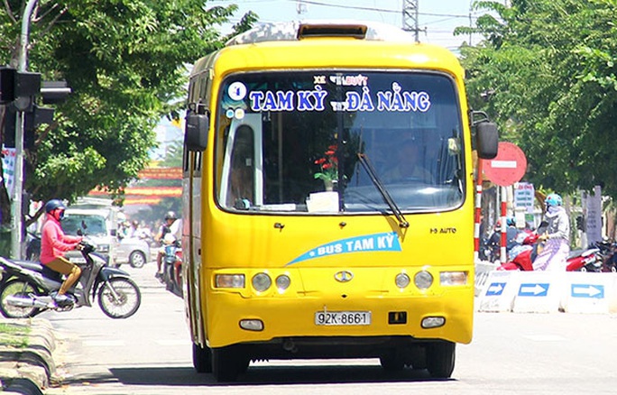 Quảng Nam cho xe liên tỉnh, xe buýt đi Đà Nẵng, karaoke, quán bar, massage… hoạt động lại - Ảnh 1.