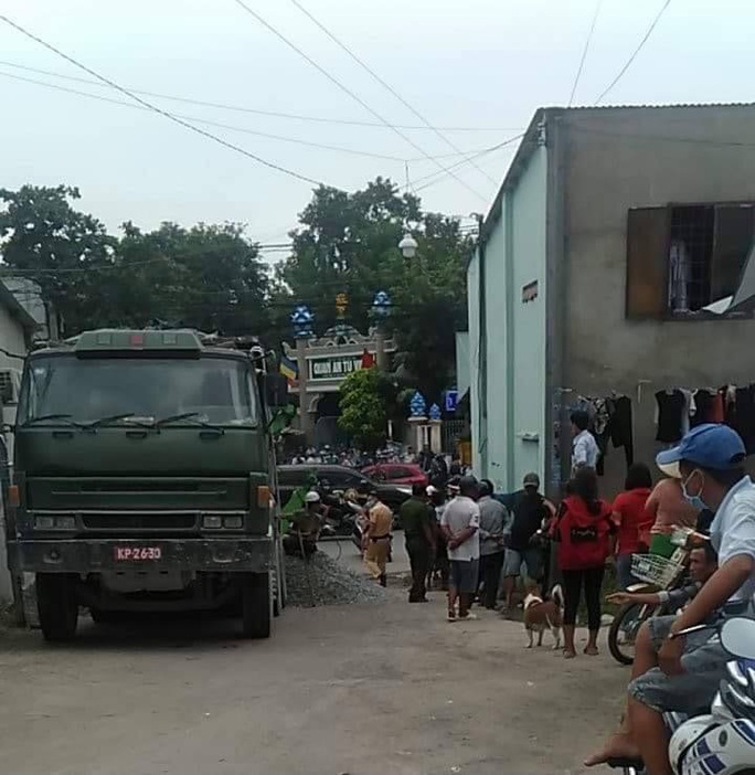 The Red Sea truck panicked when the traffic police chased it in Dong Nai - Photo 2.