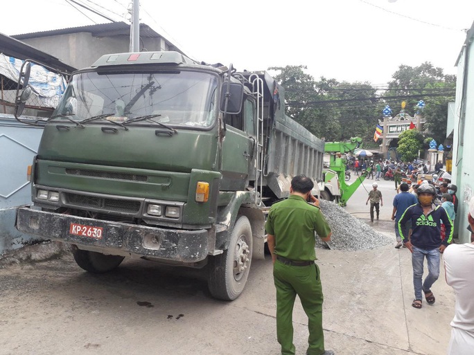 The Red Sea truck panicked when it was chased by the traffic police in Dong Nai - Photo 3.