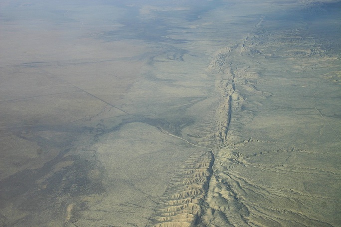 Sốc: Vỏ Trái Đất bị trượt bên dưới tiểu bang của Mỹ - Ảnh 1.