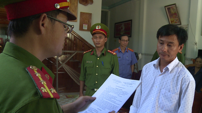 Sai phạm đất đai, nguyên chủ tịch huyện ở Phú Yên bị khởi tố - Ảnh 2.