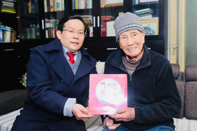 Mai Vàng nhân ái thăm nhạc sĩ Phạm Tuyên trước sinh nhật tuổi 91 - Ảnh 5.