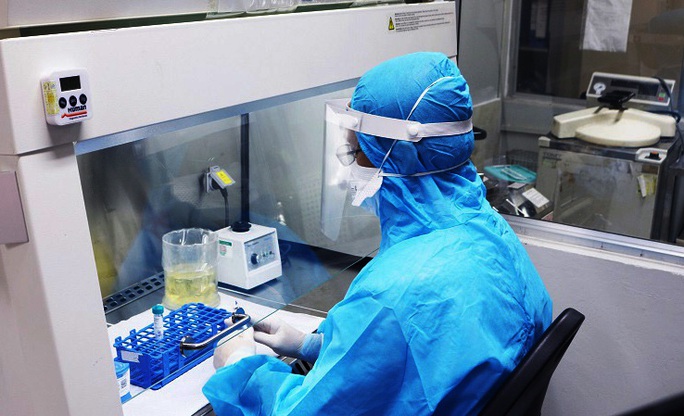 Việt Nam phát hiện bệnh nhân đầu tiên nhiễm biến thể mới của chủng virus SARS-CoV-2 ở Anh - Ảnh 1.