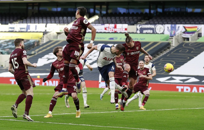 Son Heung-min chạm mốc 100 bàn thắng, Tottenham bay bổng Top 3 Ngoại hạng - Ảnh 6.